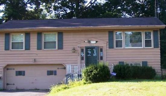 4073 Baymar Dr, Youngstown, OH 44511 