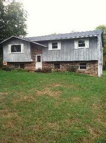898 Mayflower Dr, Mansfield, OH 44905 