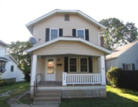 922 9th St SW, Massillon, OH 44647 