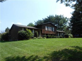 13774 Kent Ave NE, Hartville, OH 44632 