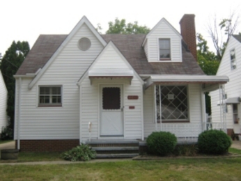 2815 Hearthstone Rd, Parma, OH 44134 