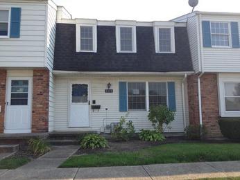 7498 Essex Dr, Mentor, OH 44060 