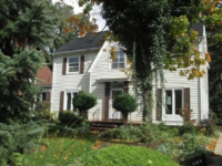 2909 Huntington Rd, Shaker Heights, OH 44120 
