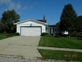 3060 Marda Dr, Parma, OH 44134 