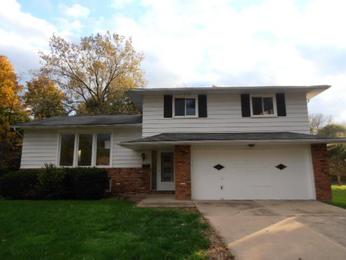 32570 W Nimrod St, Solon, OH 44139 