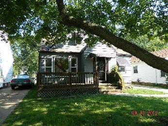 6110 Ridgewood Ave, Parma, OH 44129 