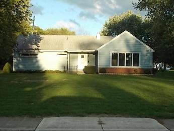 502 S Wentz St, Wapakoneta, OH 45895 