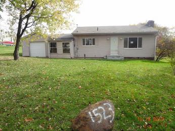 1523 Acoma Dr, Akron, OH 44306 