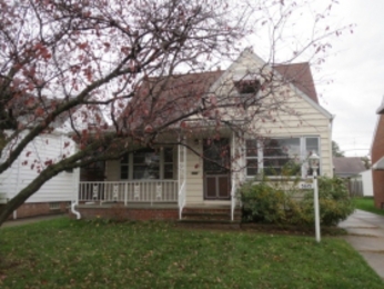 5615 Charles Ave, Parma, OH 44129 