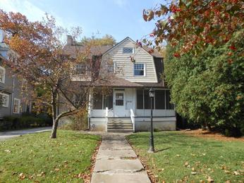 2413 Scottwood Ave, Toledo, OH 43620 