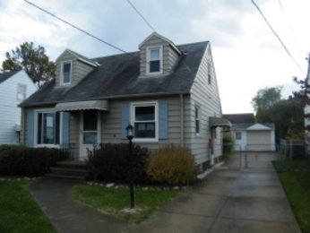 2821 Liggett Dr, Parma, OH 44134 