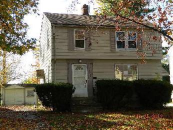 18416 Raymond St, Maple Heights, OH 44137 