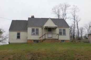 452 Sunshine Park Rd, Steubenville, OH 43953 