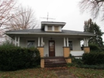 488 Hall Avenue NW, Warren, OH 44483 