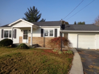 210 Howard St, Bellevue, OH 44811 