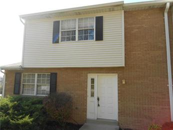 472 Maple Cir Dr, Cincinnati, OH 45246 