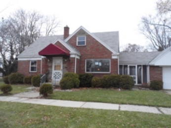 2455 Eastvale Ave, Oregon, OH 43616 