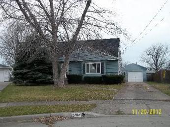 2702 Greenfield Pl, Lorain, OH 44052 