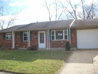 1096 Colonial Dr, Troy, OH 45373 