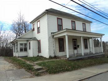 620 E Market St, Cadiz, OH 43907 