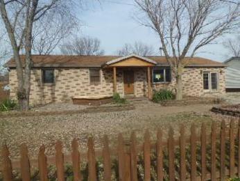 18 Suzanne St, Little Hocking, OH 45742 