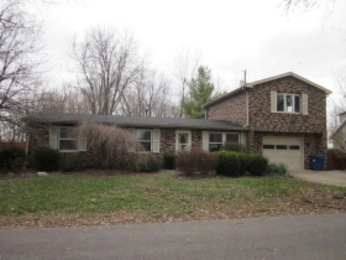 208 West Cherokee Trl, Sandusky, OH 44870 