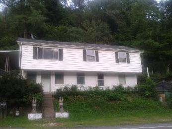 2296 Dresden Avenue, East Liverpool, OH 43920 