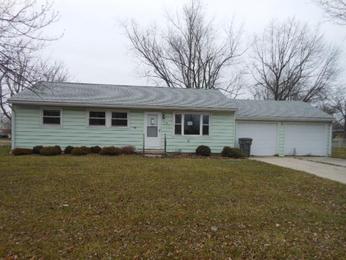 904 W Murphy St, Lima, OH 45801 