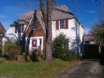 863 Medford Rd, Cleveland Heights, OH 44121 