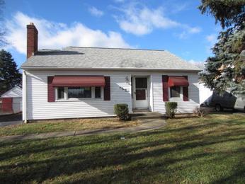 3027 Kenlawn St, Columbus, OH 43224 