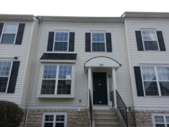 8213 Catalpa Ridge Dr, Blacklick, OH 43004 