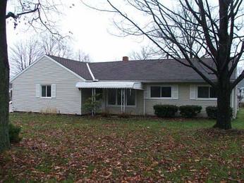 1707 Lander Rd, Mayfield Heights, OH 44124 