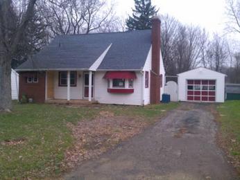 5900 Knollwood Dr, Ashtabula, OH 44004 