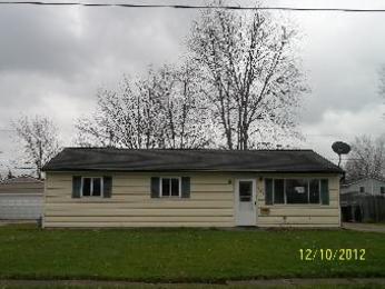 903 Baldwin Ave, Elyria, OH 44035 