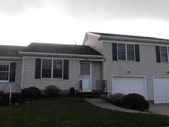 885 Amherst Ln, Brunswick, OH 44212 