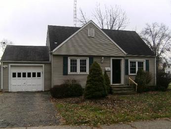 636 NW Pierce Avenue, North Canton, OH 44720 