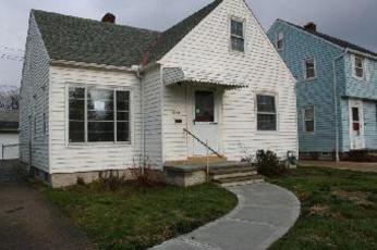 7804 Pelham Dr, Parma, OH 44129 