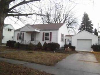 912 S Main St, Fostoria, OH 44830 