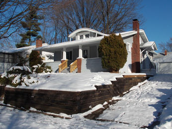 807 Kickapoo Ave, Akron, OH 44305 