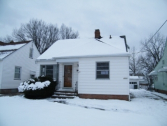 6711 Vandalia Ave, Brooklyn, OH 44144 