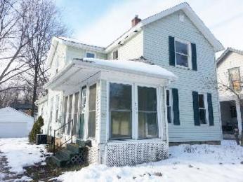 317 Clinton St, Ravenna, OH 44266 