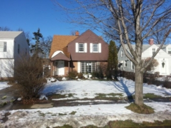 3797 Bainbridge Rd, Cleveland Heights, OH 44118 