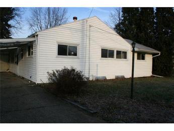 350 Second Dr NW, New Philadelphia, OH 44663 