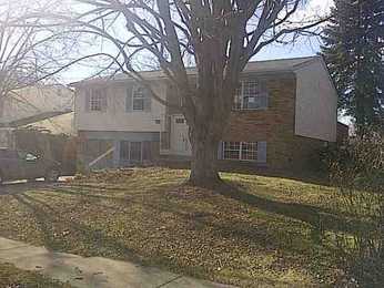 9853 Pinedale Dr, Cincinnati, OH 45231 