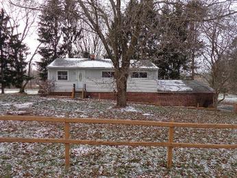 1223 Idlewood Dr, Mogadore, OH 44260 