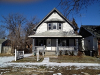 615 Ashwood Ave, Toledo, OH 43608 