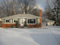 5673 Columbia Dr, Bedford Heights, OH 44146 