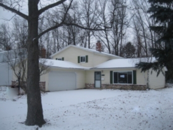 6053 Paisley Drive, North Olmsted, OH 44070 