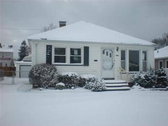 7613 Chestnut Hills Dr, Parma, OH 44129 