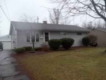 3232 Sunnybrooke Dr, Youngstown, OH 44511 